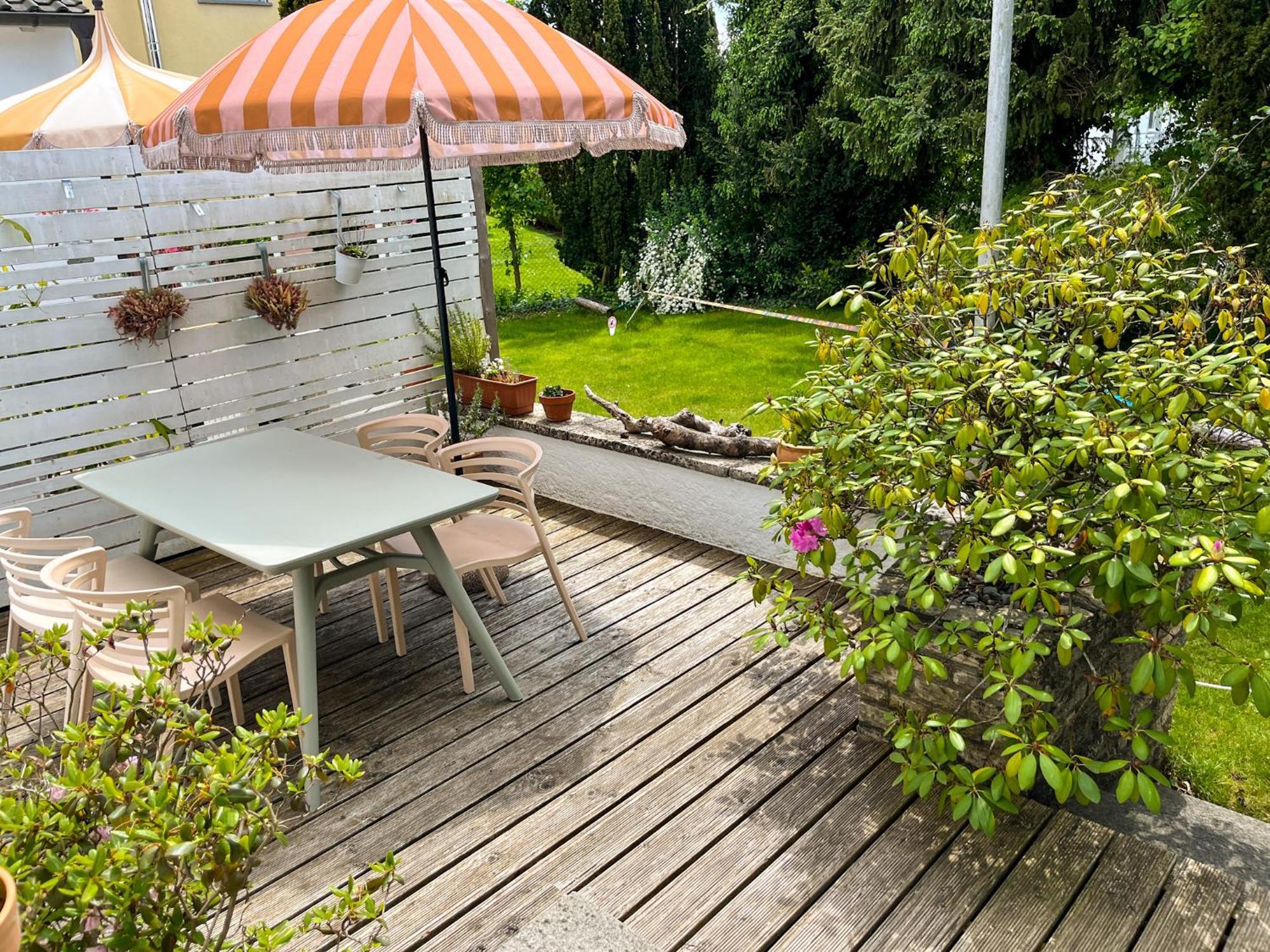 Hacienda Flats - Wunderschoene Ferienwohnungen Am Seewald Friedrichshafen Ruang foto